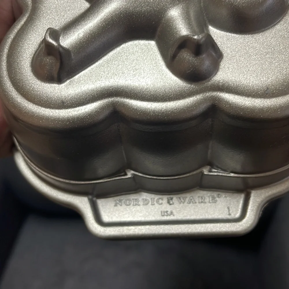 Nordic Ware Gingerbread Loaf Pan
